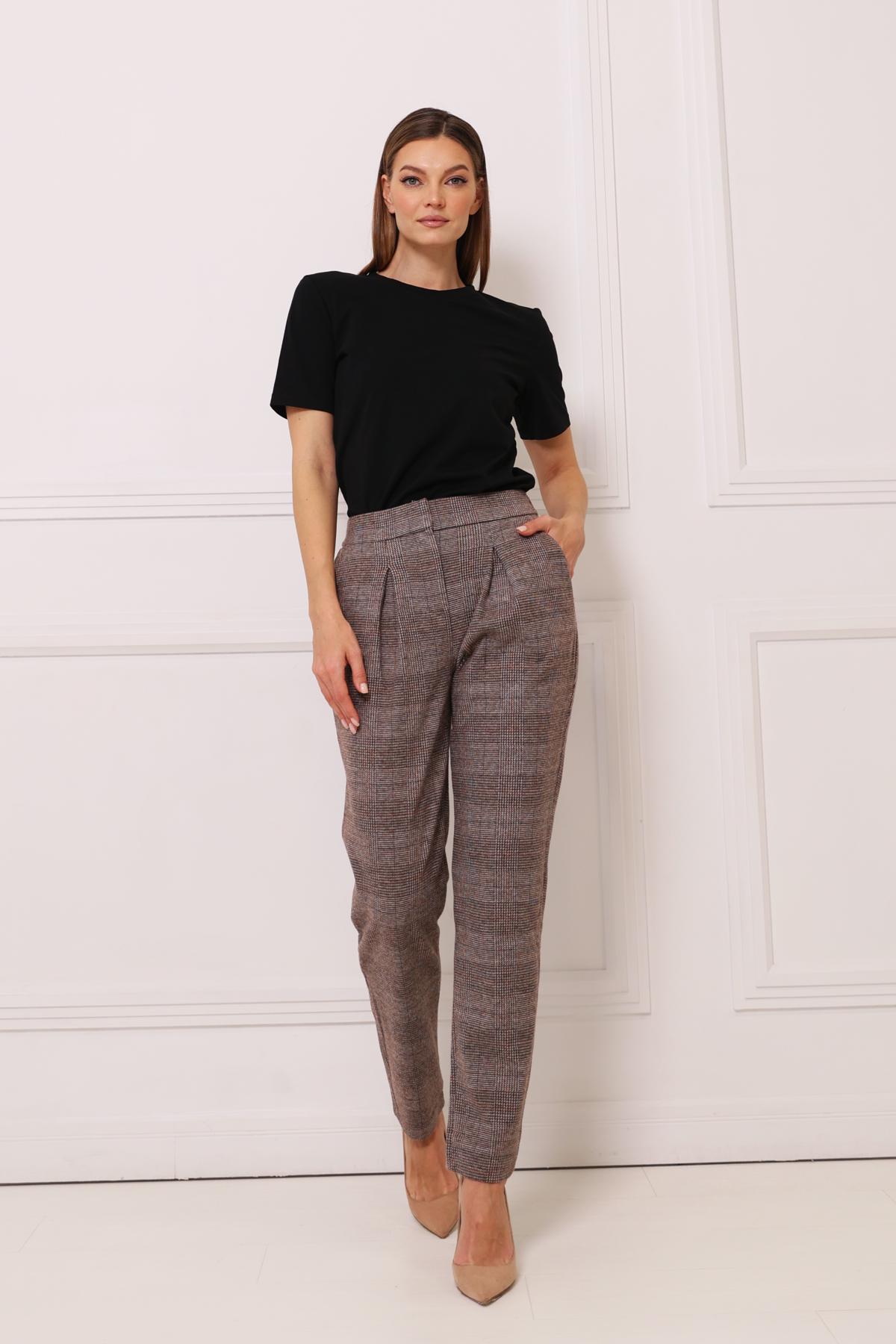 Брюки из костюмного трикотажа